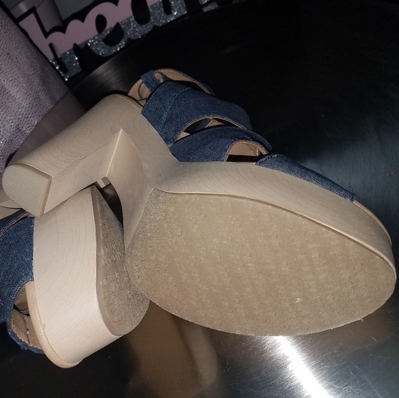 New Calvin Klein denim chunky heels - Picture 5 of 7